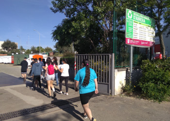 Un total de150 alumnes de 2n d’ESO de l’Institut Voltrera, visiten la Deixalleria Municipal d'Abrera, en el marc de la realització del crèdit de síntesi sobre el reciclatge