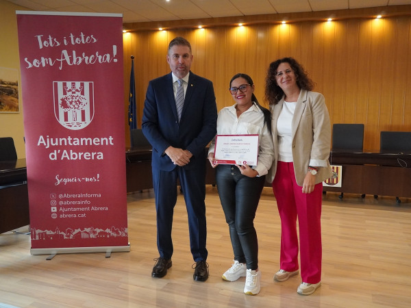 A Abrera apostem per la formació! Lliurem els diplomes acreditatius a l'alumnat de diversos cursos del Departament de Promoció Econòmica. Enhorabona a tothom!