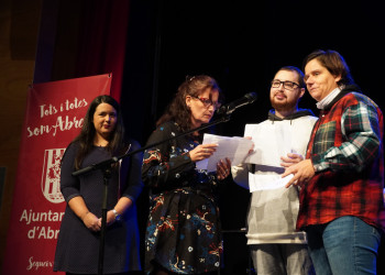 Commemorem el Dia de les Persones amb Diversitat Funcional a la Sala Municipal amb la lectura del manifest i l'espectacle del Mag Lini