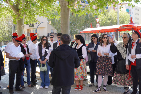 La cantada de Caramelles d’Abrera omple, un any més, els nostres carrers de música i companyonia. Moltes gràcies a tothom!