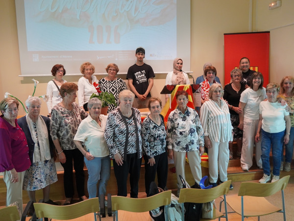 Els centres educatius abrerencs celebren la Diada de Sant Jordi - Aula d'Adults