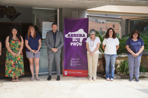 Abrera diu prou! Des de l’Ajuntament d’Abrera es convoca un minut de silenci a les 12 h per condemnar el presumpte feminicidi d’una dona a Cornellà