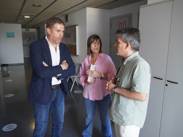 Visitem l'Escola Municipal de Música d'Abrera, que ha iniciat el curs 2024-25 amb 186 alumnes, per donar la benvinguda al nou curs escolar musical. Bon inici a totes i tots!