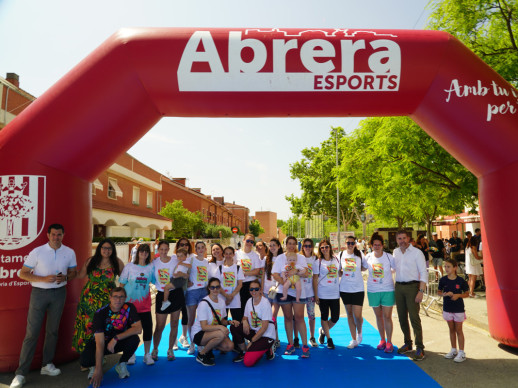 Gran èxit d'assistència i participació en la 16a Abrera Corre D9 2025 'Memorial Antonio Serrano', amb més de 850 participants. Gràcies, Abrera!