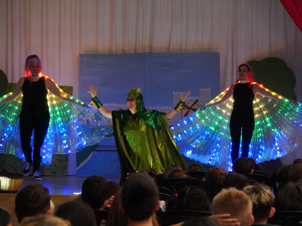 Els centres educatius abrerencs celebren la Diada de Sant Jordi - Escola Josefina Ibáñez