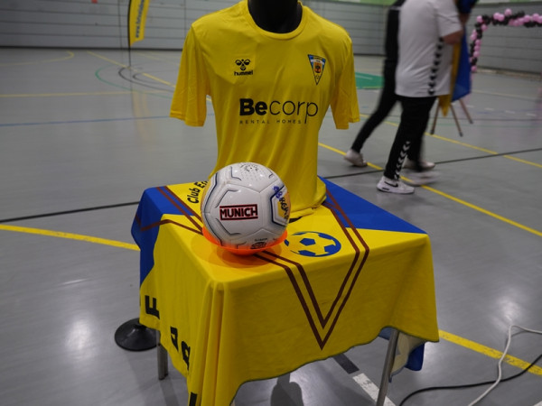 El Club Esportiu Futsal Abrera presenta els nous equips de la temporada 2023-2024, amb èxit d'assistència!