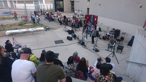 Concert-jam session de l'Escola Municipal de Música d'Abrera a l'Amfiteatre exterior del Centre Polivalent.