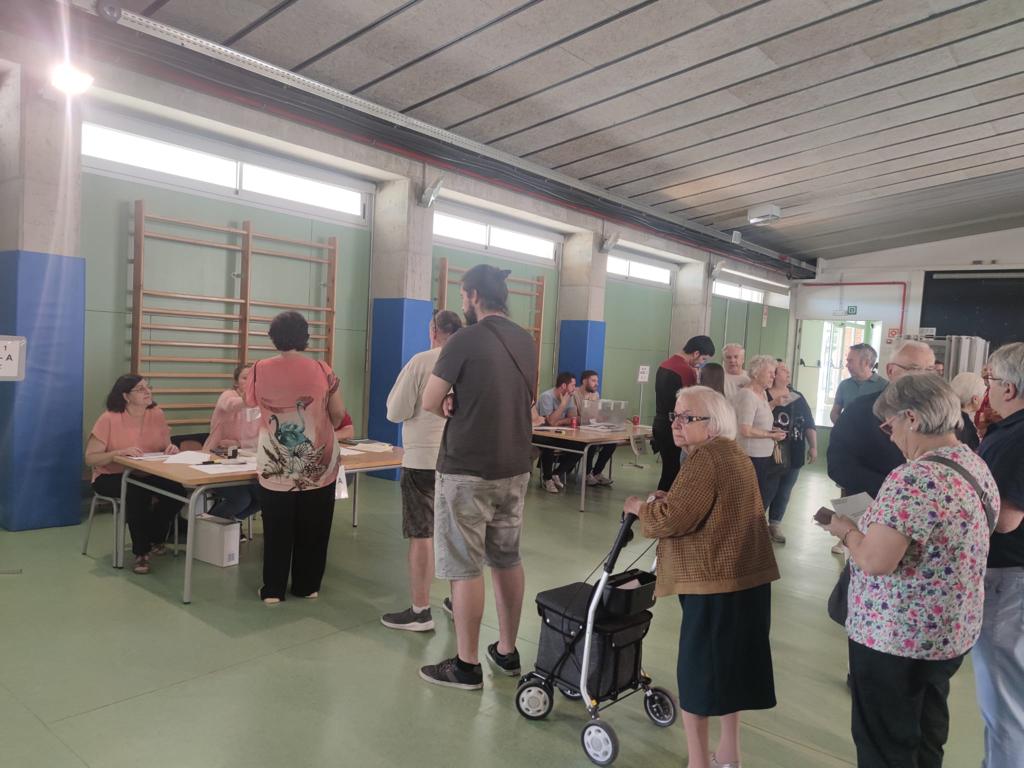 Eleccions Municipals 28 M - Col·legi electoral de l'Escola Francesc Platón i Sartí (2)