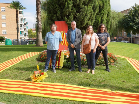 El dijous 11 de setembre de 2025 hem commemorat, un any més, la Diada Nacional de Catalunya amb la tradicional ofrena floral i una cantada d'havaneres. Ofrena floral 2025. ERC