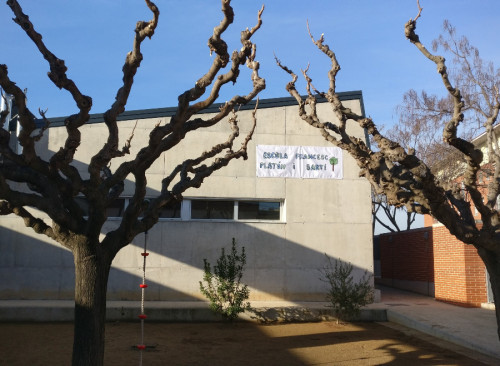 L'Escola Francesc Platón i Sartí fa un concurs de cartells amb el nom de l'escola