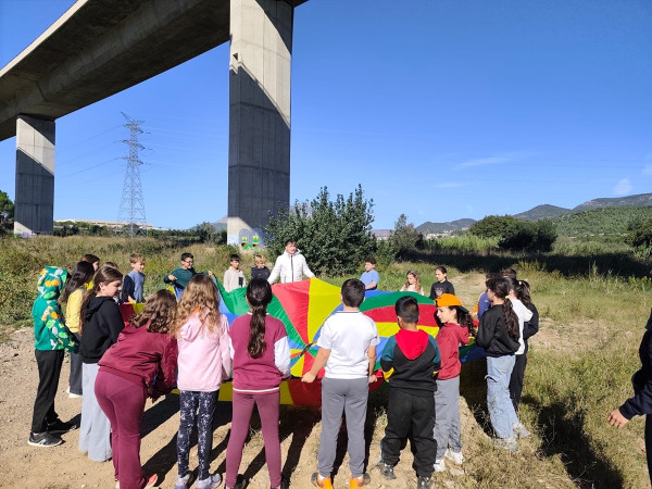 120 nens i nenes de 4t de primària de les tres escoles d'Abrera gaudeixen de la segona Jornada Interescolar