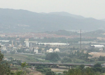 Recomanem tancar les finestres dels domicilis en cas de notar molèsties pel fum d'un incendi a Castellbisbal