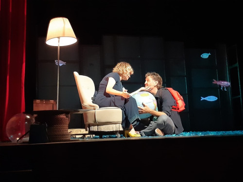Per commemorar el  el Dia Internacional per l’Alliberament LGTBI, des de l'Ajuntament d'Abrera vam programar l’espectacle gratuït 'La motxilla de l’Ada', a càrrec de Cia. Teatre al Detall