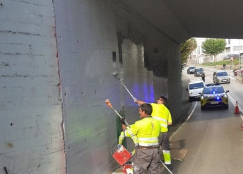 Detectem i reparem un nou acte vandàlic en l'espai públic del nostre municipi. Siguem cívics i cuidem el nostre entorn!
