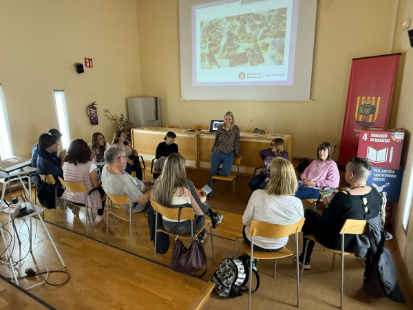 Cicle de Xerrades dins l'Abrera Educadora
