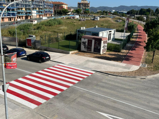 Millora de l’accessibilitat a la via pública amb la pavimentació de la vorera del carrer de Manresa, entre la cruïlla amb la rambla del Torrentet i el carrer de Salvador Espriu