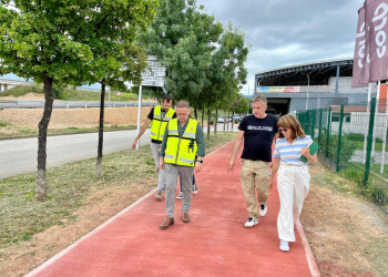 Millora de l’accessibilitat a la via pública amb la pavimentació de la vorera del carrer de Manresa, entre la cruïlla amb la rambla del Torrentet i el carrer de Salvador Espriu