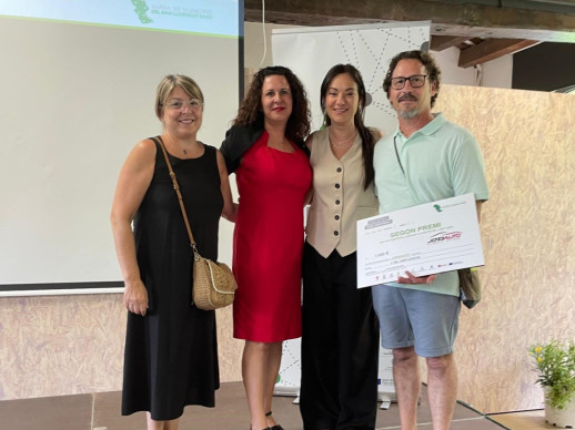 L'empresa de mecànica i personalització de vehicles Jordauto d’Abrera, premiada amb el 2n premi de la categoria En la categoria de 'Millor empresa creada a partir de l’any 2020' del 13è Concurs d’Iniciatives Empresarials