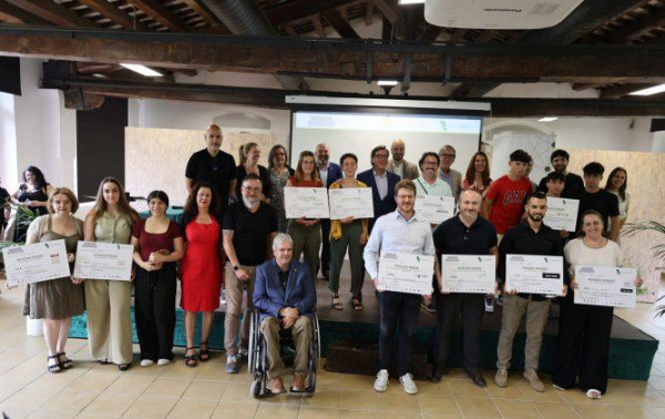 L'empresa de mecànica i personalització de vehicles Jordauto d’Abrera, premiada amb el 2n premi de la categoria En la categoria de 'Millor empresa creada a partir de l’any 2020' del 13è Concurs d’Iniciatives Empresarials