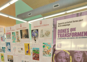 El proper dissabte 11 d'octubre, commemorarem el Dia Internacional de la Nena amb un espectacle familiar de titelles a la Casa de Cultura i una exposició al vestíbul de la Biblioteca