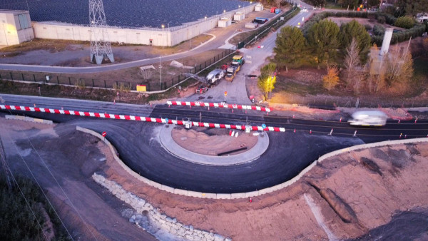 Segueixen a bon ritmes les obres de la nova rotonda per a la millora de la intersecció de les carreteres BV-1201 i BV-1202, als barris de Vilalba