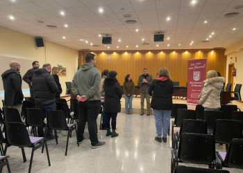Duem a terme un minut de silenci en senyal de condol per les víctimes de l'accident ferroviari a Adamuz (Còrdova)