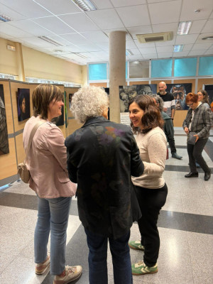 Assistim a la inauguració de l'exposició 'Expresiones' de l'artista abreranca Aurora Escribano a la Casa de Cultura