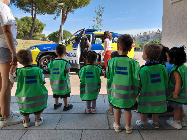 L'Escola Bressol Municipal Món Petit tanca el curs amb una valoració molt positiva i un ampli programa d'activitats - Policia Amiga