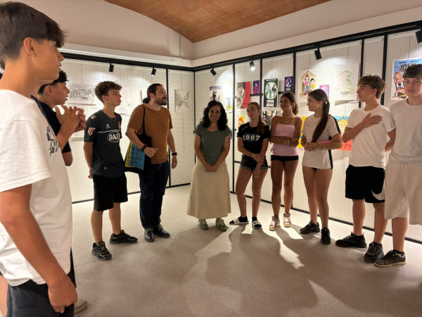 Visitem l’exposició d'alumant de l’Institut Voltrera a l’Espai Artístic Pere Torres d’Abrera