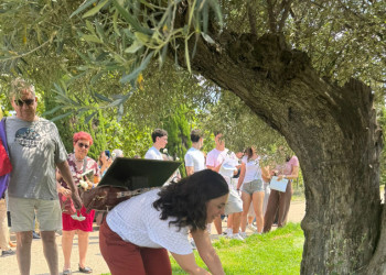 Participem, una edició més, en l'acte d'homenatge i ofrena floral a les persones del Baix Llobregat deportades als camps de concentració nazis
