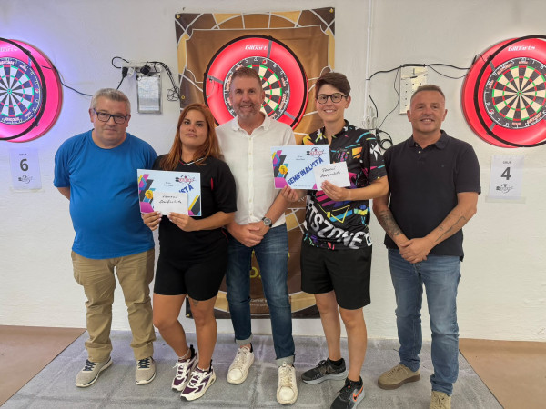 El Club Esportiu Dards i Social Abrera i Barris ha celebrat amb gran èxit de participació el 3r Open de Dards d’Abrera, al Casal Social de Les Carpes