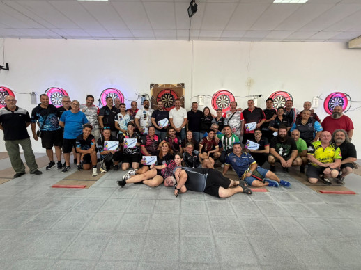El Club Esportiu Dards i Social Abrera i Barris ha celebrat amb gran èxit de participació el 3r Open de Dards d’Abrera, al Casal Social de Les Carpes