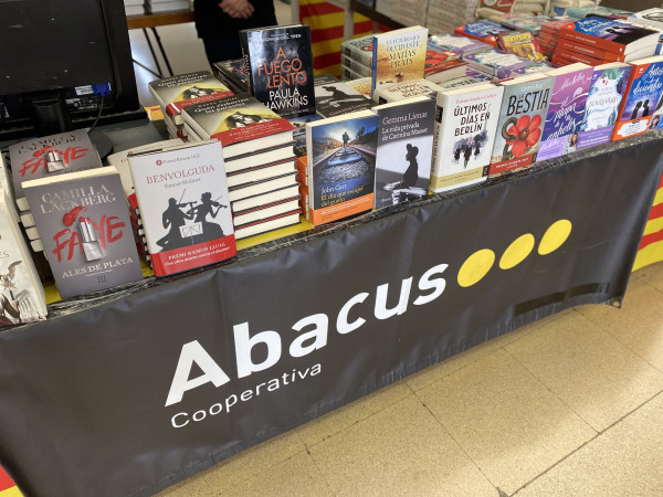 Commemorem, un any més, el Dia Internacional de la Nena amb un espectacle familiar de titelles a la Casa de Cultura i una exposició al vestíbul de la Biblioteca