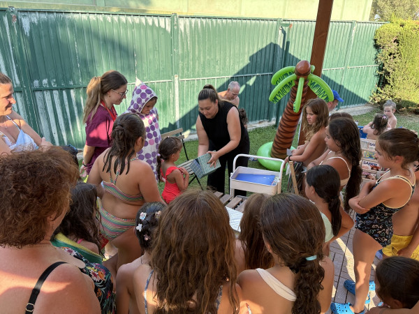 Ràdio Abrera a la Piscina 2026: Dimecres 8 de juliol de 2026: Exhibició d'Strong i Aquazumba amb Vive y Baila