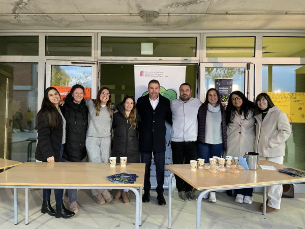 Felicitem la comunitat educativa per la realització de nombroses activitats nadalenques i solidàries al municipi. Escola Francesc Platón i Sartí