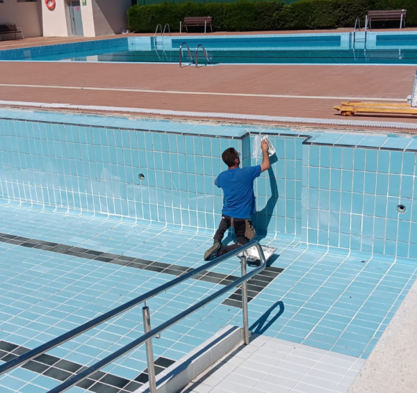 Treballs de manteniment i adeqüació al recinte de la Piscina Municipal d'Estiu