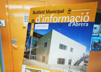La Biblioteca Josep Roca i Bros acull diferents exposicions amb motiu de la Festa Major d'Abrera 2021