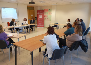 Presentem als i les paradistes del Mercat Municipal d'Abrera l'estudi que durem a terme amb la Diputació de Barcelona
