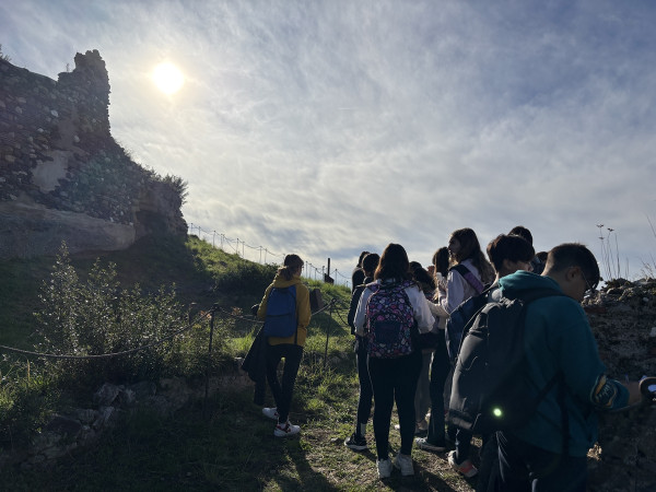 Visita del grup de sisè de l'Escola Ernest Lluch d'Abrera - dilluns 17 de novembre 2025