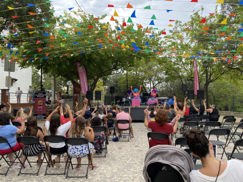 El barri de Santa Maria de Vilalba d'Abrera celebra la seva Festa Major amb diferents activitats programades i bona participació de veïnes i veïns!