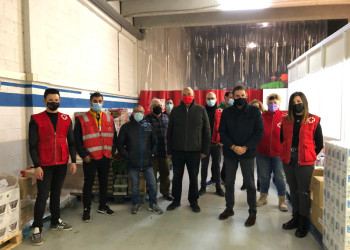 Lliurem lots de Nadal amb la col·laboració de Creu Roja i Càritas Abrera
