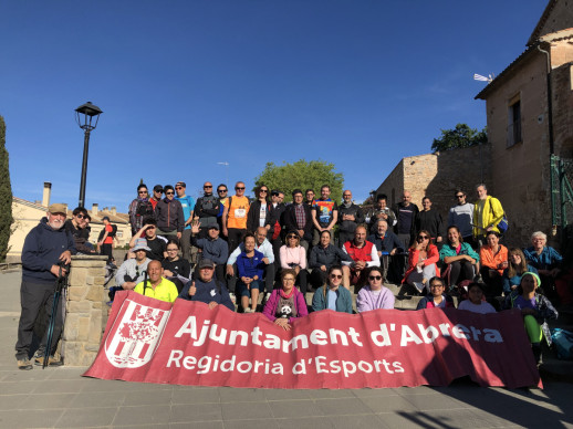 200 persones han gaudit de la XXII Caminada de Primavera Abrera-Montserrat, que ha tingut lloc aquest diumenge 16 d'abril