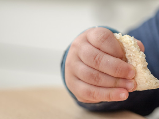Atenció, famílies! Ja podeu sol·licitar els ajuts econòmics per a l’escolaritat, menjador i acollida destinats a infants de 0 – 3 anys de l’Escola Bresssol Municipal Món Petit, curs 2020– 21