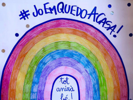 La infància abrerenca omple de colors els balcons i les finestres del municipi! #JoEmquedoaCasa