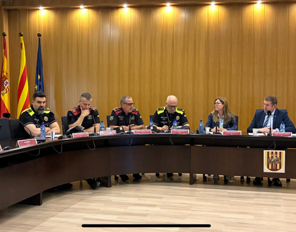 La reducció dels fets delictius en els darrers deu anys, la col·laboració entre els cossos de seguretat i l’aposta per les noves tecnologies centren la sessió plenària de la Junta Local de Seguretat d’Abrera