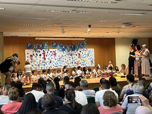 Els centres educatius tanquen el curs escolar 2024-25 - Escola Ernest Lluch
