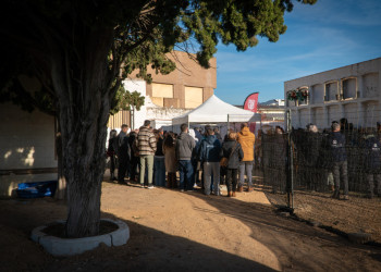 El conseller de justícia i qualitat democràtica de la Generalitat de Catalunya, Ramon Espadaler, visita la intervenció arqueològica a la fossa comuna del Cementiri Vell amb autoritats municipals i familiars de les persones afusellades el 1939