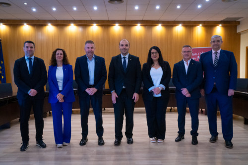 El conseller de la Presidència de la Generalitat de Catalunya, Albert Dalmau, visita l'Ajuntament d'Abrera i l'empresa Irestal Group