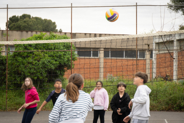 3a Jornada Interescolar a Abrera! 137 nens i nenes de 6è de primària de les tres escoles d'Abrera gaudeixen d'un matí dedicat a l'esport i la convivència a l'anella esportiva
