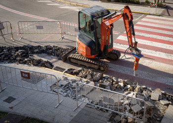Continuem millorant la seguretat viària, amb la construcció d'un nou pas de vianants elevat a l'entorn del passeig de l'Església i l'avinguda de la Generalitat, així com la creació de noves zones de voreres ampliades